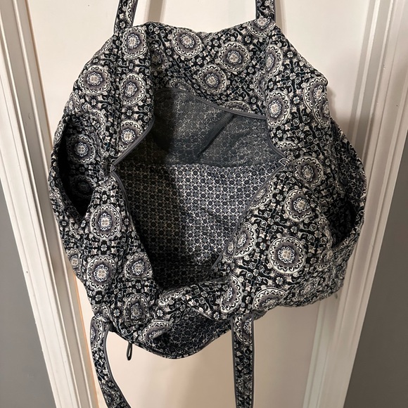 Vera Bradley Grey and Blue Medallion Large Duffel Bag - Picture 3 of 6